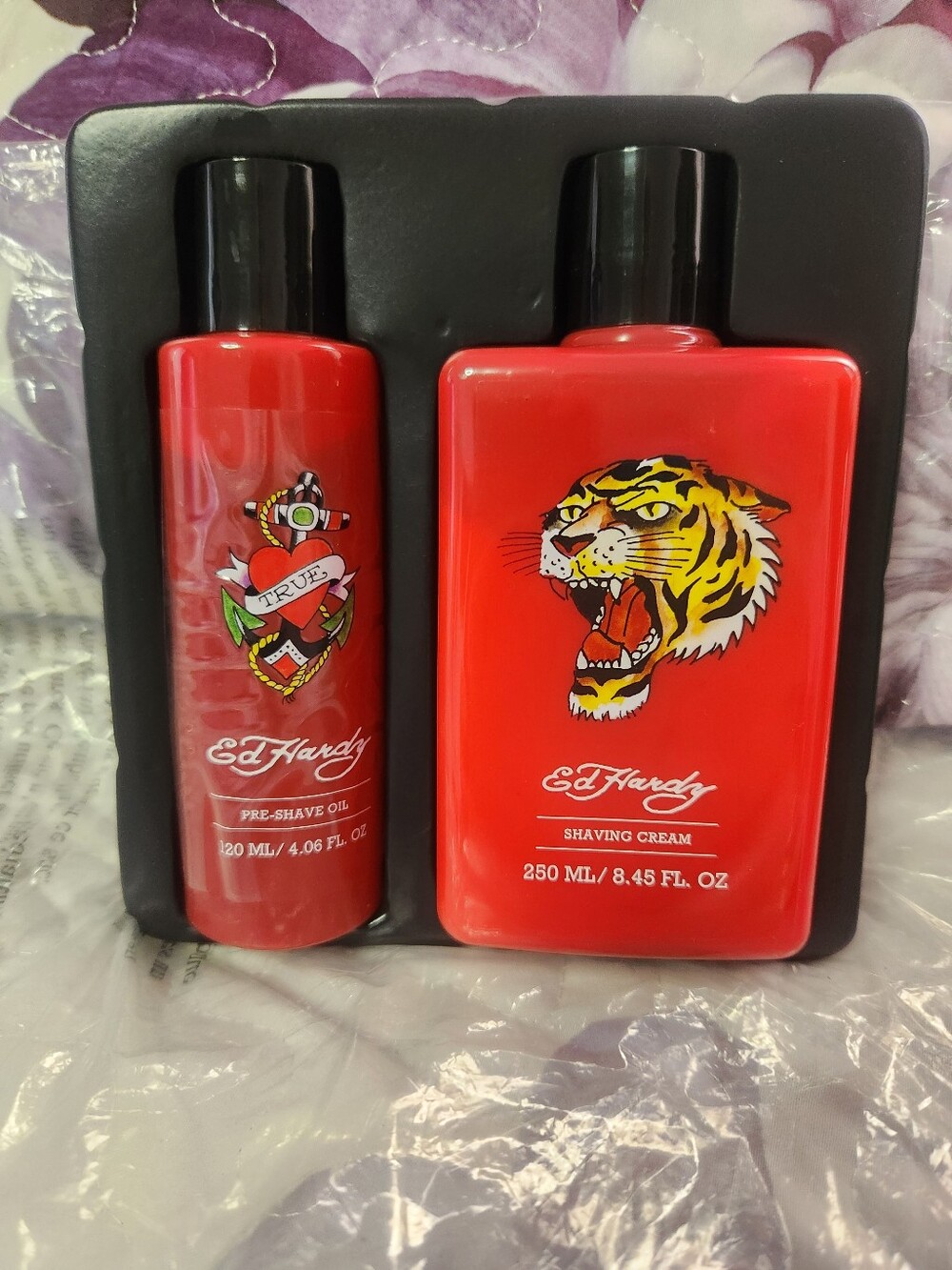 Ed Hardy Grooming Kit